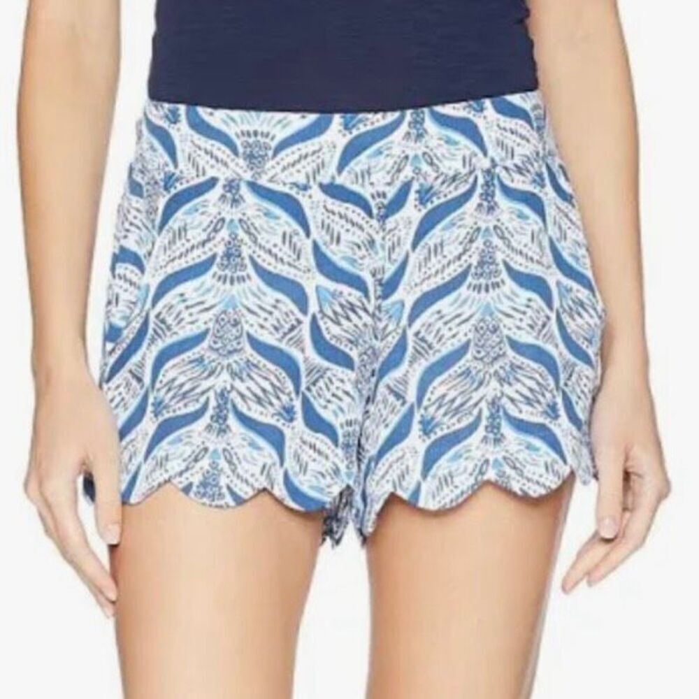 Lilly Pulitzer Scalloped Shorts Size L